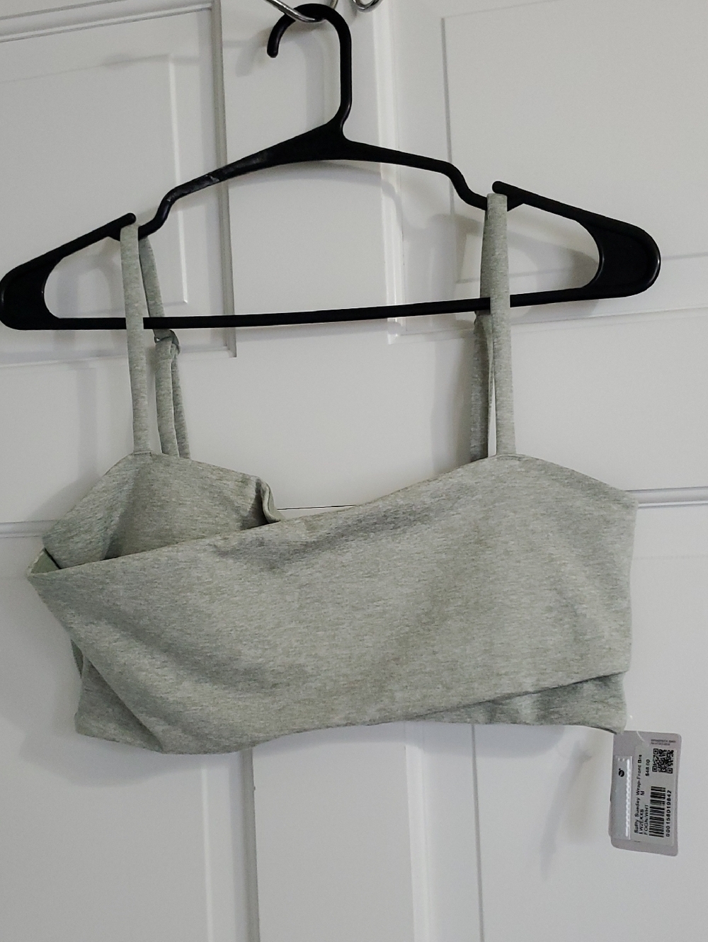 NWT Lululemon Softy Suedy Wrap Front Bra Fog green/White Sz (M) 8